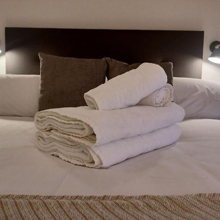 Apartamento Acogedor Junto A Calle Betis, Triana-Los Remedios Sevilla Exterior foto
