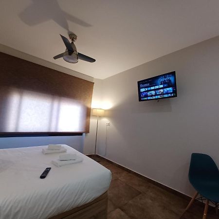 Apartamento Acogedor Junto A Calle Betis, Triana-Los Remedios Sevilla Exterior foto