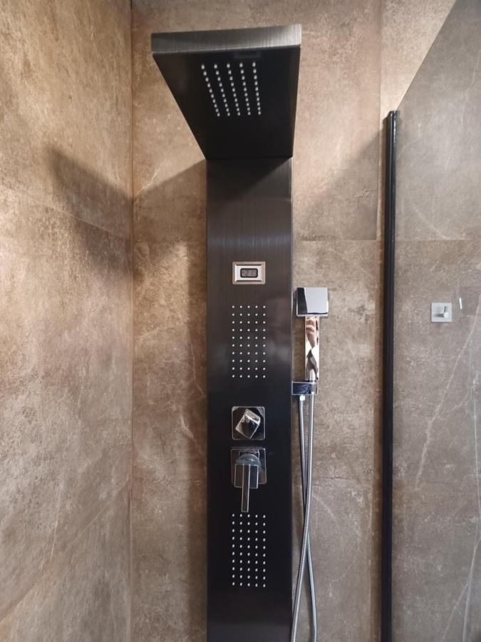 Apartamento Acogedor Junto A Calle Betis, Triana-Los Remedios Sevilla Exterior foto