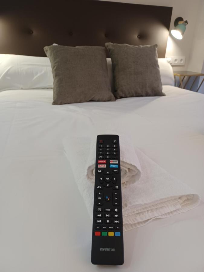 Apartamento Acogedor Junto A Calle Betis, Triana-Los Remedios Sevilla Exterior foto