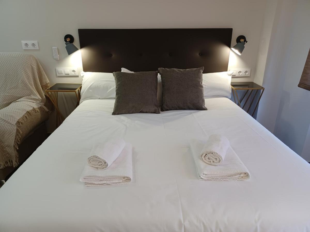 Apartamento Acogedor Junto A Calle Betis, Triana-Los Remedios Sevilla Exterior foto