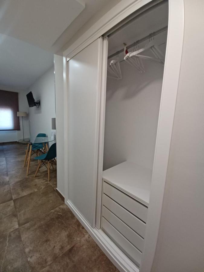 Apartamento Acogedor Junto A Calle Betis, Triana-Los Remedios Sevilla Exterior foto