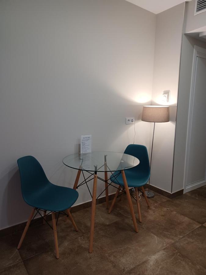 Apartamento Acogedor Junto A Calle Betis, Triana-Los Remedios Sevilla Exterior foto
