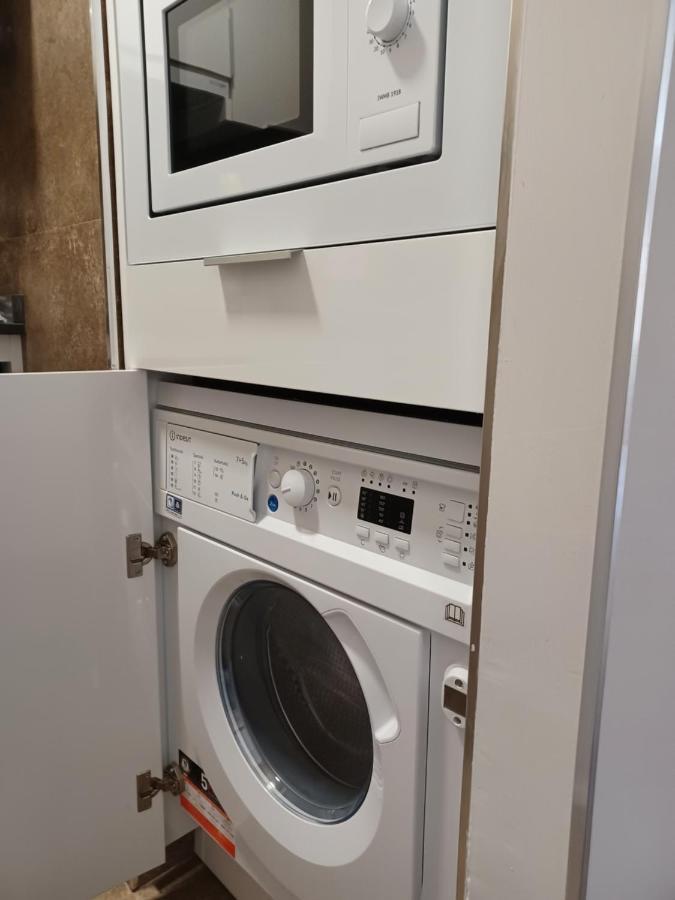 Apartamento Acogedor Junto A Calle Betis, Triana-Los Remedios Sevilla Exterior foto