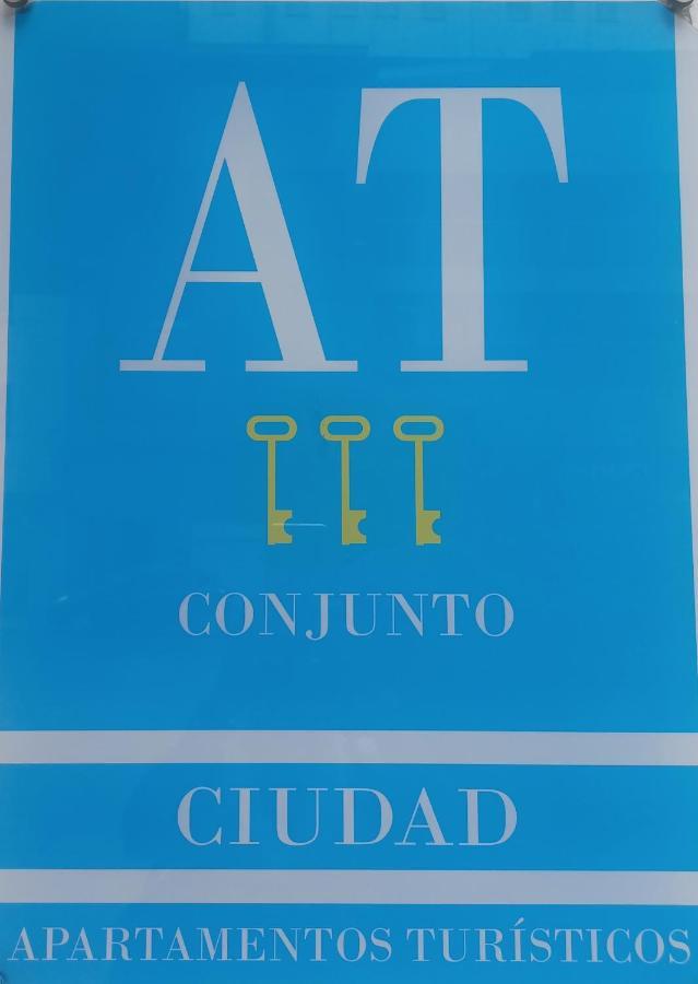 Apartamento Acogedor Junto A Calle Betis, Triana-Los Remedios Sevilla Exterior foto