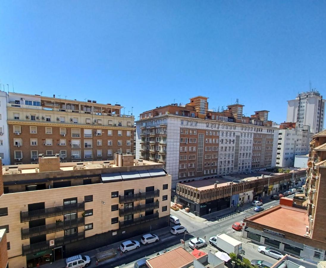 Apartamento Acogedor Junto A Calle Betis, Triana-Los Remedios Sevilla Exterior foto