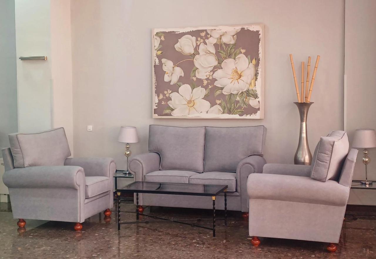 Apartamento Acogedor Junto A Calle Betis, Triana-Los Remedios Sevilla Exterior foto